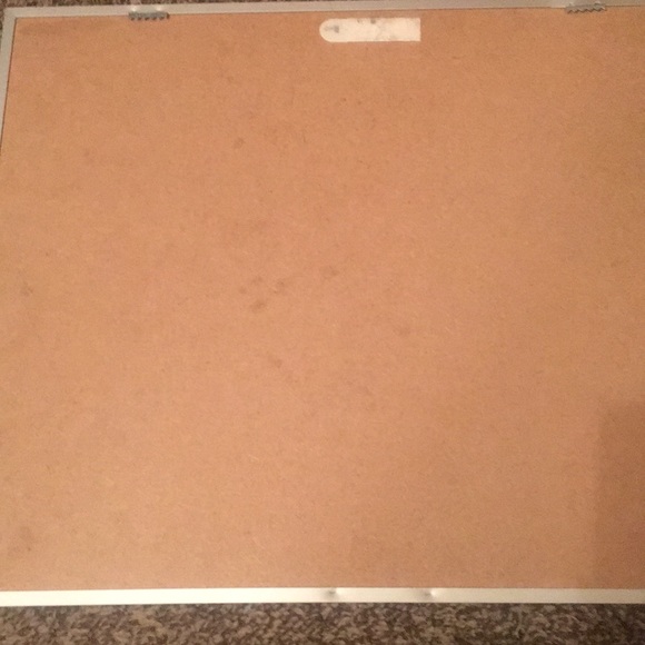 White board - Picture 2 of 2